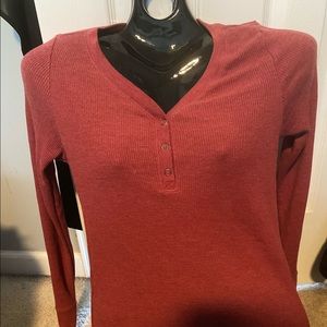 Light red top